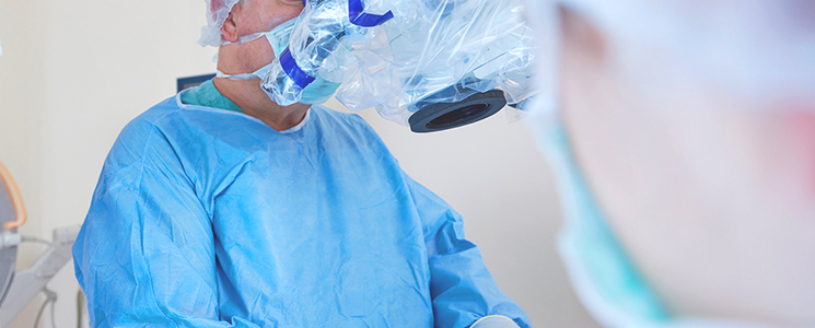 Doctor Preparing for robotic incisional hernia repair